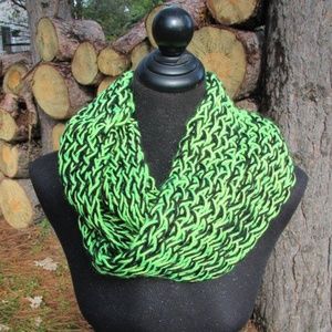 Women's Infinity Scarf: Handmade